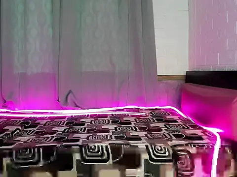 Lightjt04 online show from 10/02/25, 10:35