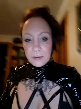 Snapshot of Jan_ina chatting on 02/01/25, 02:37 Jan ina online show from 02/01/25, 02:37