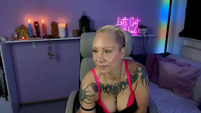 Jan ina online show from 11/03/25, 06:51