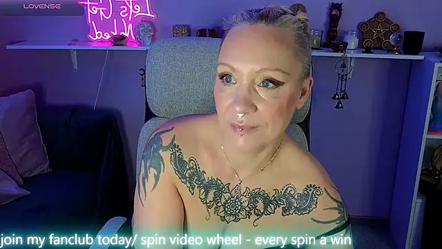 Jan ina online show from 12/01/25, 05:19