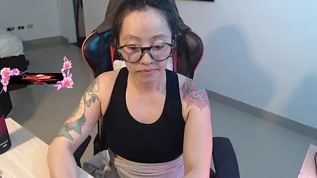 pink-2022 online show from 06/10/26, 08:32