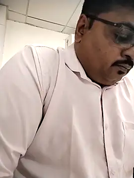 Desi Londa 143 online show from 03/18/26, 05:10