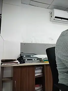 Desi Londa 143 online show from 05/30/26, 05:36