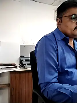 Desi Londa 143 online show from 05/11/26, 04:03