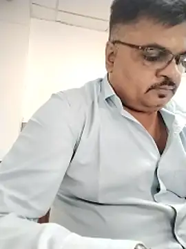 Desi Londa 143 online show from 05/21/26, 03:42