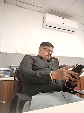 Desi Londa 143 online show from 12/03/25, 04:46