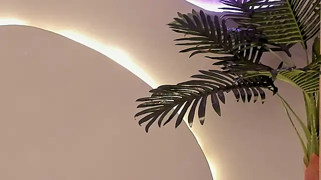 Emma Morgann online show from 11/20/25, 01:34