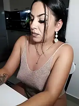 hot-babygirl online show from 11/25/25, 09:26