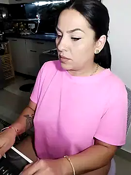 hot-babygirl online show from 03/27/26, 08:21