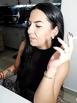 hot-babygirl online show from 12/18/25, 07:29