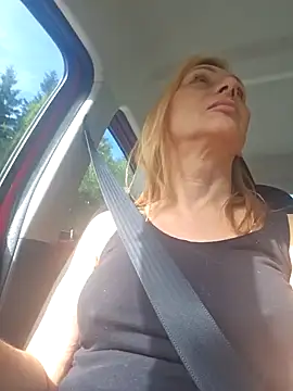 Snapshot of HotLana69 chatting on 09/11/25, 08:36 HotLana69 online show from 09/11/25, 08:36