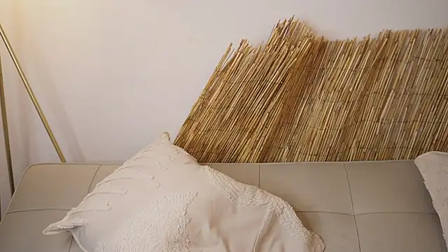 bunnycuteshy online show from 04/15/26, 12:53