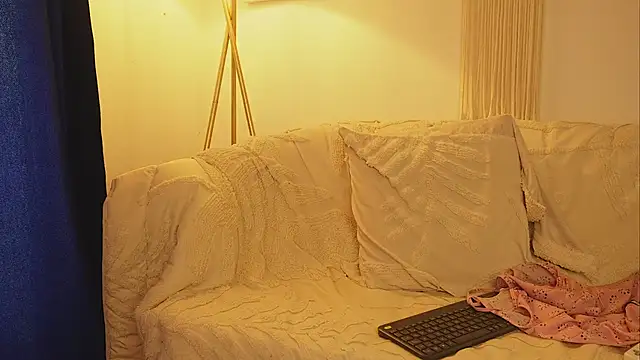 bunnycuteshy online show from 11/20/25, 12:50