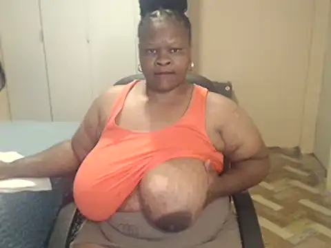 sweetnoziexx online show from 02/15/26, 06:36