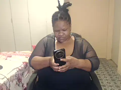 sweetnoziexx online show from 11/28/25, 05:46