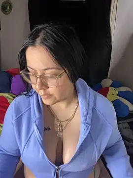 MsConejitaa online show from 03/26/26, 12:03