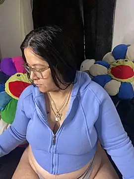 MsConejitaa online show from 05/28/26, 04:02