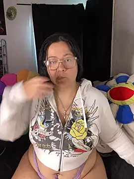 MsConejitaa online show from 09/30/25, 08:15