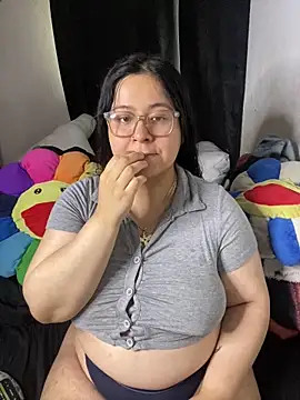 MsConejitaa online show from 05/25/26, 05:44