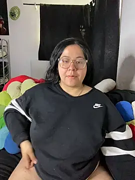 MsConejitaa online show from 04/18/26, 02:52