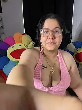 Snapshot of MsConejitaa chatting on 06/25/26, 03:17 MsConejitaa online show from 06/25/26, 03:17