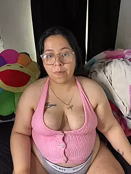 Snapshot of MsConejitaa chatting on 07/12/26, 06:09 MsConejitaa online show from 07/12/26, 06:09