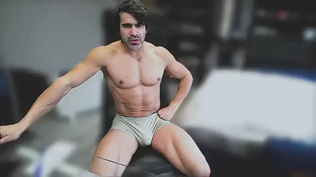 samricci21 online show from 12/04/25, 12:04