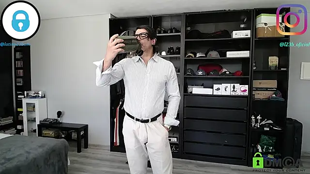 samricci21 online show from 03/31/26, 12:07