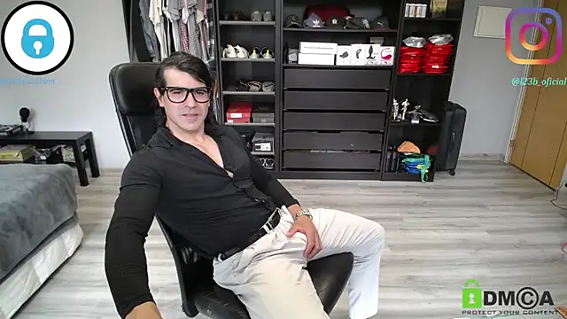 samricci21 online show from 04/08/26, 01:12