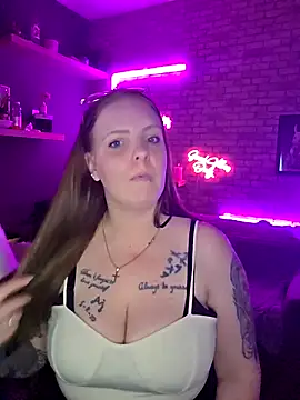 Snapshot of Melissa1994- chatting on 04/19/26, 09:06 Melissa1994- online show from 04/19/26, 09:06