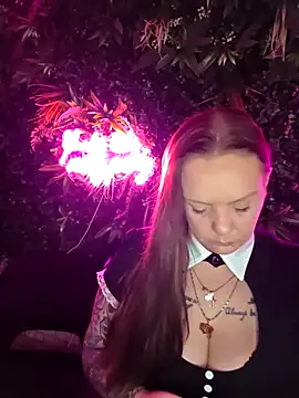 Snapshot of Melissa1994- chatting on 03/30/26, 10:11 Melissa1994- online show from 03/30/26, 10:11