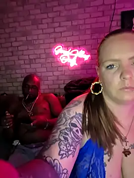 Snapshot of Melissa1994- chatting on 03/17/26, 10:35 Melissa1994- online show from 03/17/26, 10:35