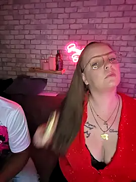 Snapshot of Melissa1994- chatting on 03/31/26, 09:39 Melissa1994- online show from 03/31/26, 09:39