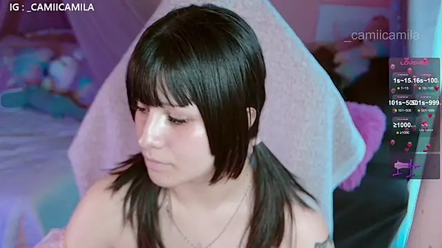 Snapshot of Renooh chatting on 12/17/25, 03:28 Renooh online show from 12/17/25, 03:28