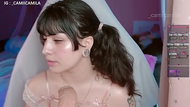 Snapshot of Renooh chatting on 11/20/25, 02:18 Renooh online show from 11/20/25, 02:18