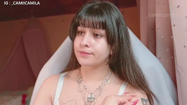 Snapshot of Renooh chatting on 10/26/25, 01:17 Renooh online show from 10/26/25, 01:17