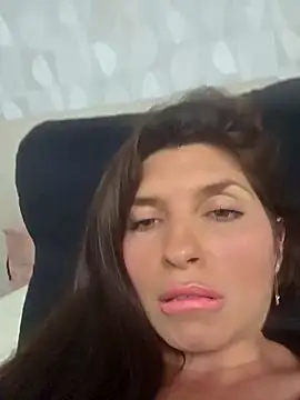 Azahara Amin  online show from 02/08/26, 12:08