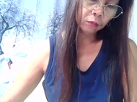 urwife tobe online show from 10/11/25, 07:37