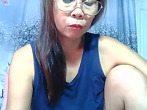 urwife tobe online show from 02/16/26, 09:56