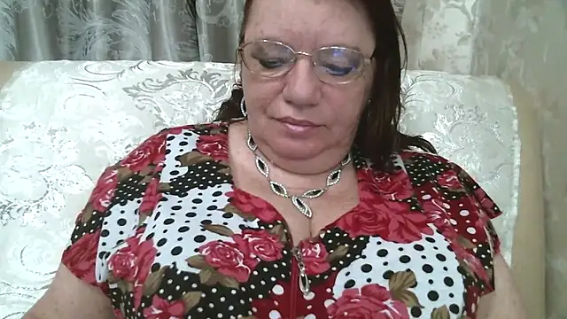 Snapshot of SusanaAhSun chatting on 05/15/26, 11:30 SusanaAhSun online show from 05/15/26, 11:30