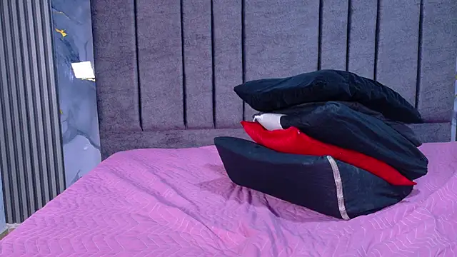 DANIK STAR online show from 11/04/25, 01:15