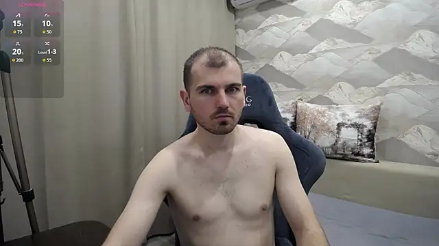 Snapshot of SerzhKorol1 chatting on 07/19/26, 09:39 SerzhKorol1 online show from 07/19/26, 09:39