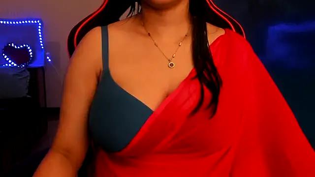 Snapshot of South_indian_tickly chatting on 02/07/25, 11:13 South indian tickly online show from 02/07/25, 11:13