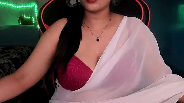 Snapshot of South_indian_tickly chatting on 06/09/26, 05:58 South indian tickly online show from 06/09/26, 05:58