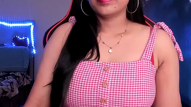 Snapshot of South_indian_tickly chatting on 09/24/25, 01:50 South indian tickly online show from 09/24/25, 01:50