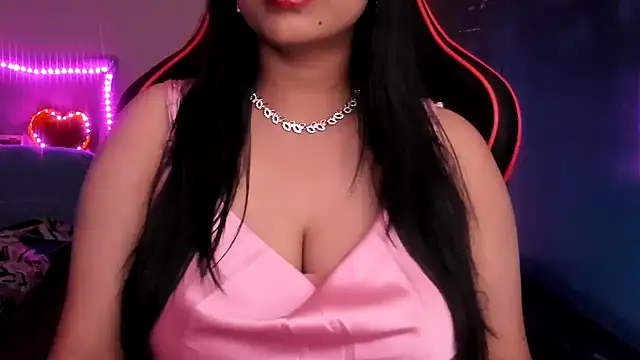 Snapshot of South_indian_tickly chatting on 09/19/25, 02:10 South indian tickly online show from 09/19/25, 02:10