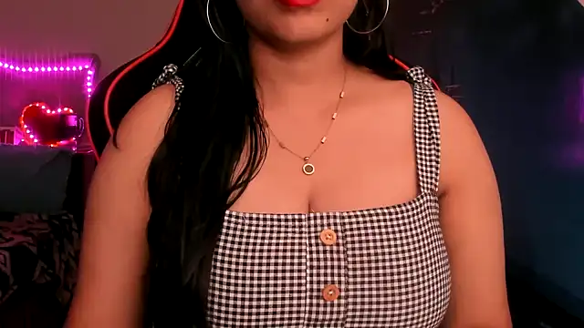 Snapshot of South_indian_tickly chatting on 10/07/25, 02:51 South indian tickly online show from 10/07/25, 02:51