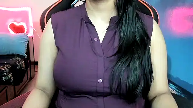 Snapshot of South_indian_tickly chatting on 01/21/25, 02:33 South indian tickly online show from 01/21/25, 02:33