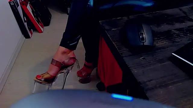 DommeBellatrix online show from 01/04/25, 09:43