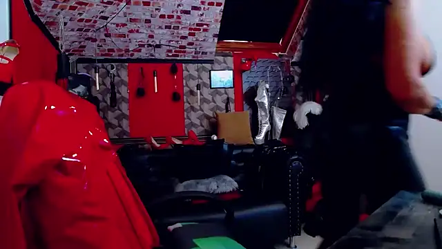 DommeBellatrix online show from 10/26/25, 10:04